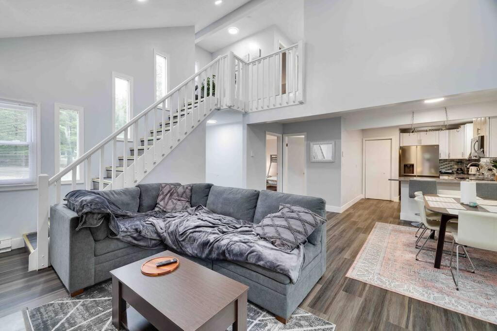 Cozy, Spacious House *new*inthecommunity+fire Pit Hébergement de vacances *