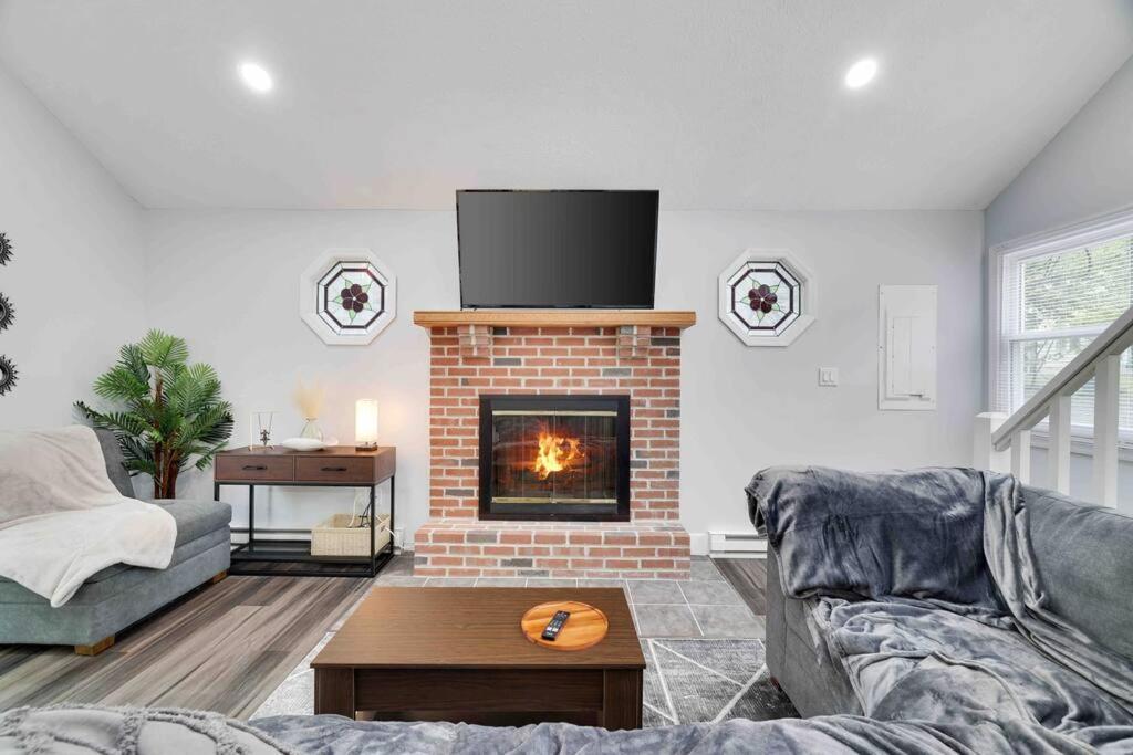 Cozy, Spacious House *new*inthecommunity+fire Pit *